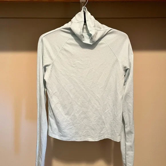 Oiselle Light Aqua (Tide) Mile One Flyout - Picture 1 of 5